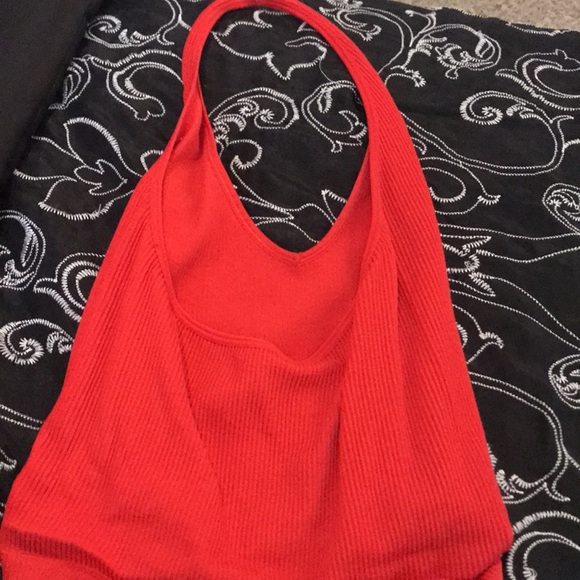 Top - Picture 2 of 2